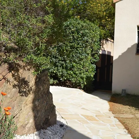 Holiday home Superbe 2p Avec Mezzanine, Vue Mer, Jardin, Terrasse, Piscine, Parking, Proche Plage. - Fr-1-251-566 *